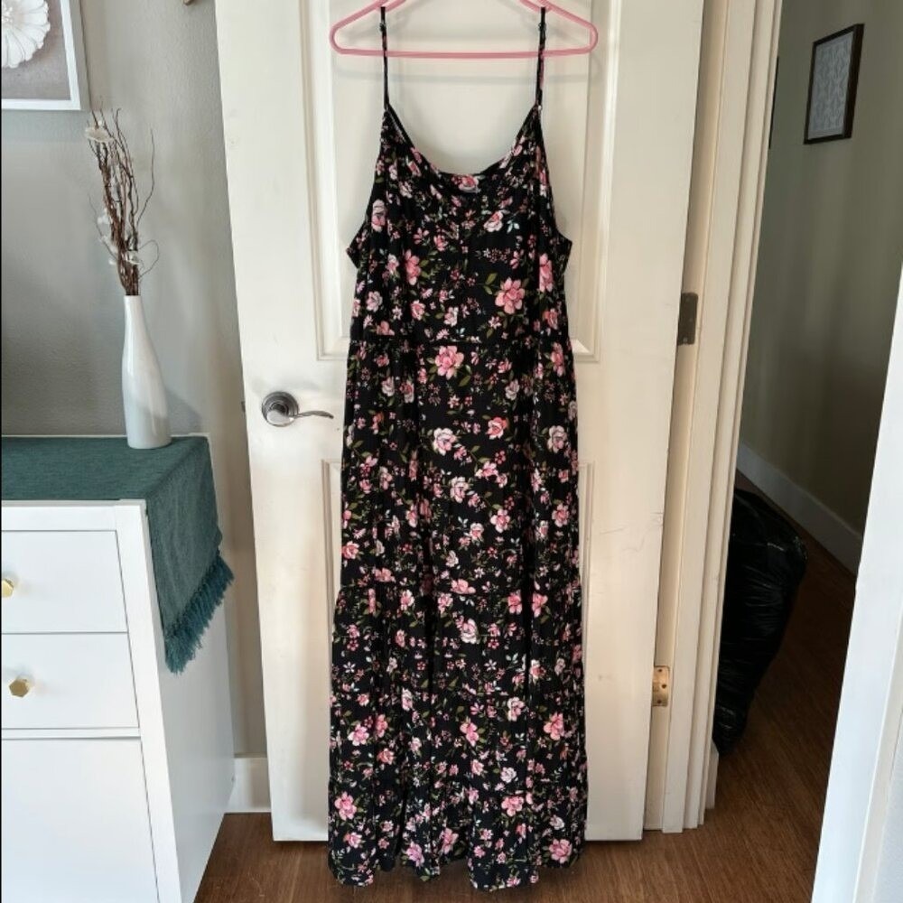 City Chic Maxi‎ Festival Vibe Black Floral Tiered Dress XL 00131637
